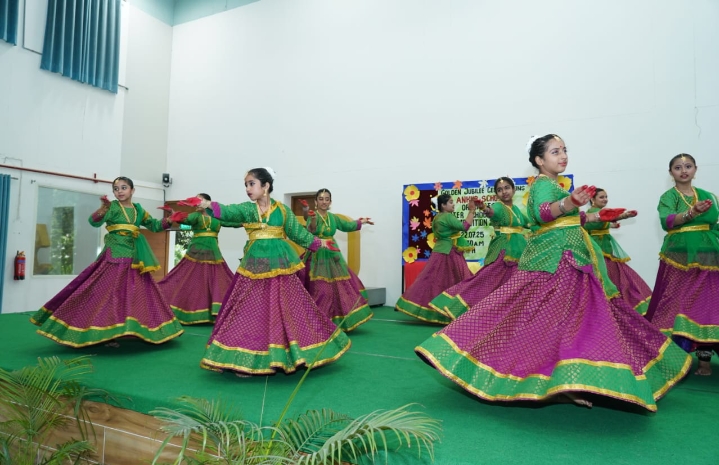 अंकुर स्कूल में नृत्य उत्सव और शास्त्रीय प्रतियोगिता का आयोजन किया