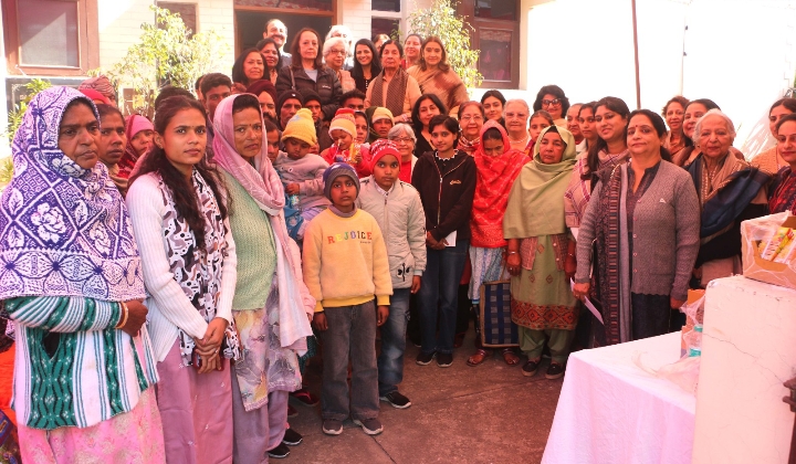 सहायता चैरिटेबल वेलफेयर सोसायटी ने जरूरतमंद कैंसर मरीजों को आर्थिक मदद दी