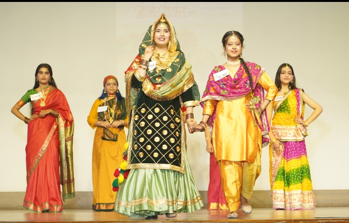 एमसीएम में ‘अभिव्यक्ति’ कार्यक्रम का हुआ आयोजन