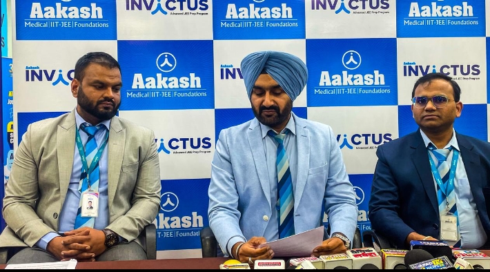 आकाश इंस्टिट्यूट चंडीगढ़ क्षेत्र के छात्रों ने जेईई मेन 2026 में उत्कृष्ट प्रदर्शन किया