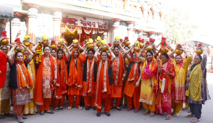 महिला सुंदरकांड सभा द्वारा श्री हनुमंत धाम में भव्य श्रीराम कथा का आयोजन